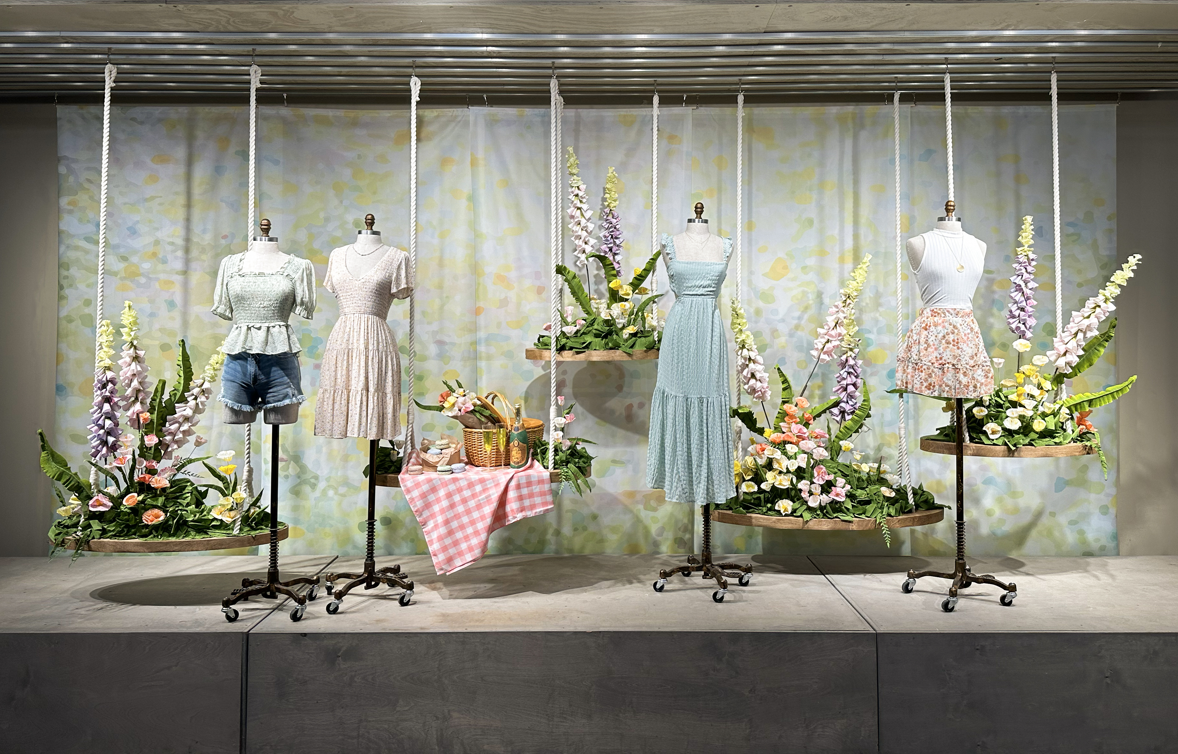 Spring Windows: A Blooming Daydream - TULLABEE